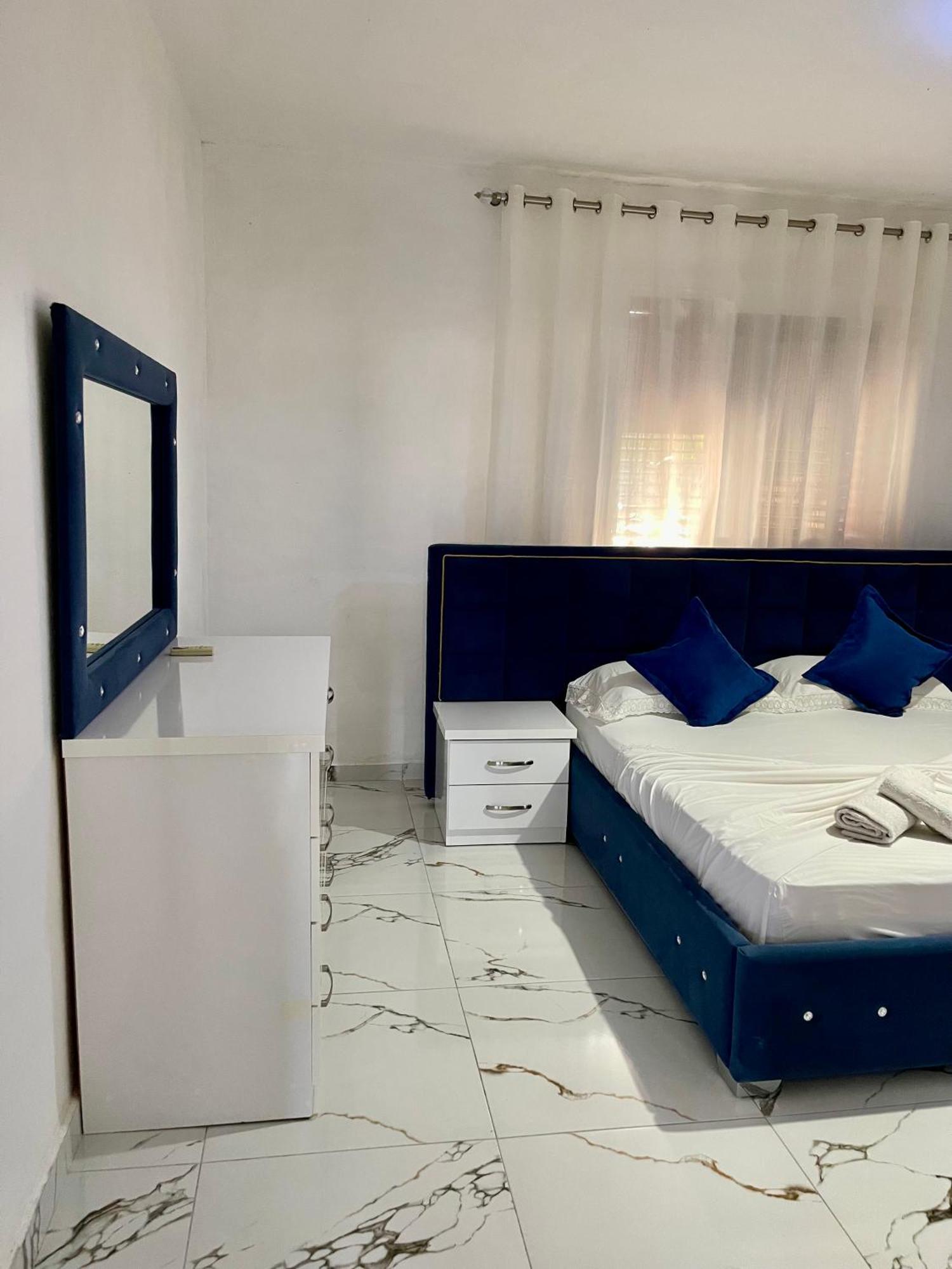 Guest House Dea Vlorë Eksteriør billede