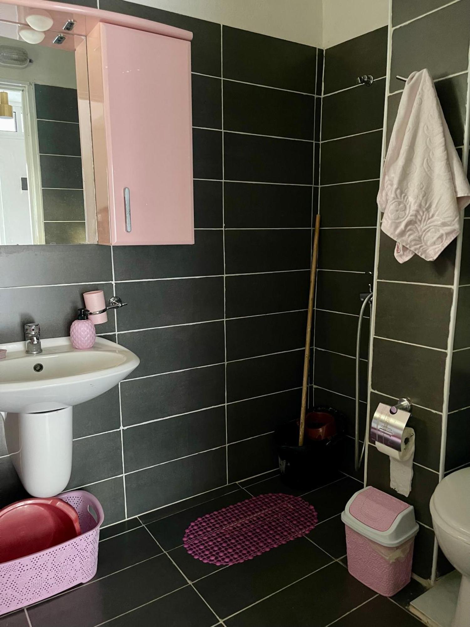 Guest House Dea Vlorë Eksteriør billede