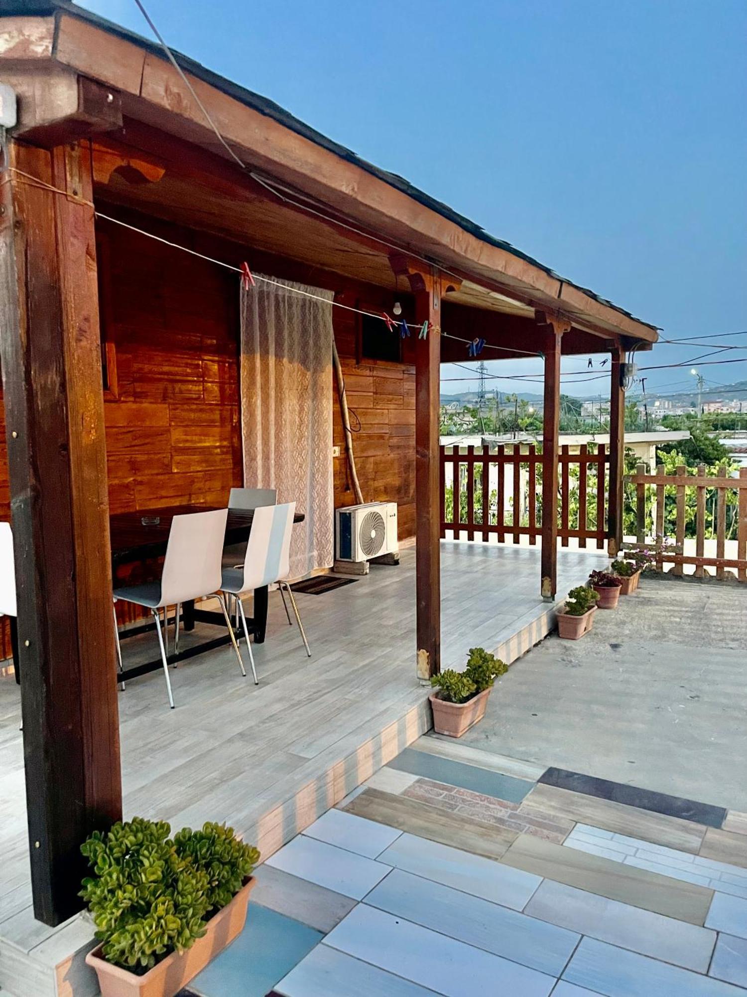 Guest House Dea Vlorë Eksteriør billede